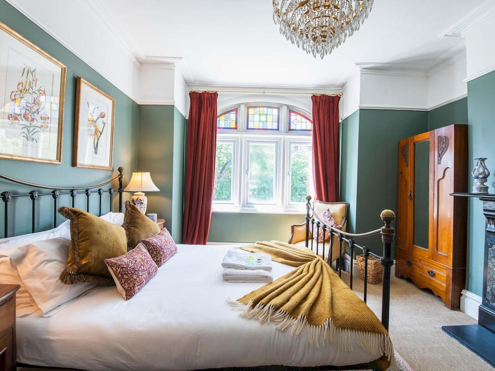 Interior Designed Stylish Flat In Fulham - 5 Min Walk To River Thames - Pass The Keys *